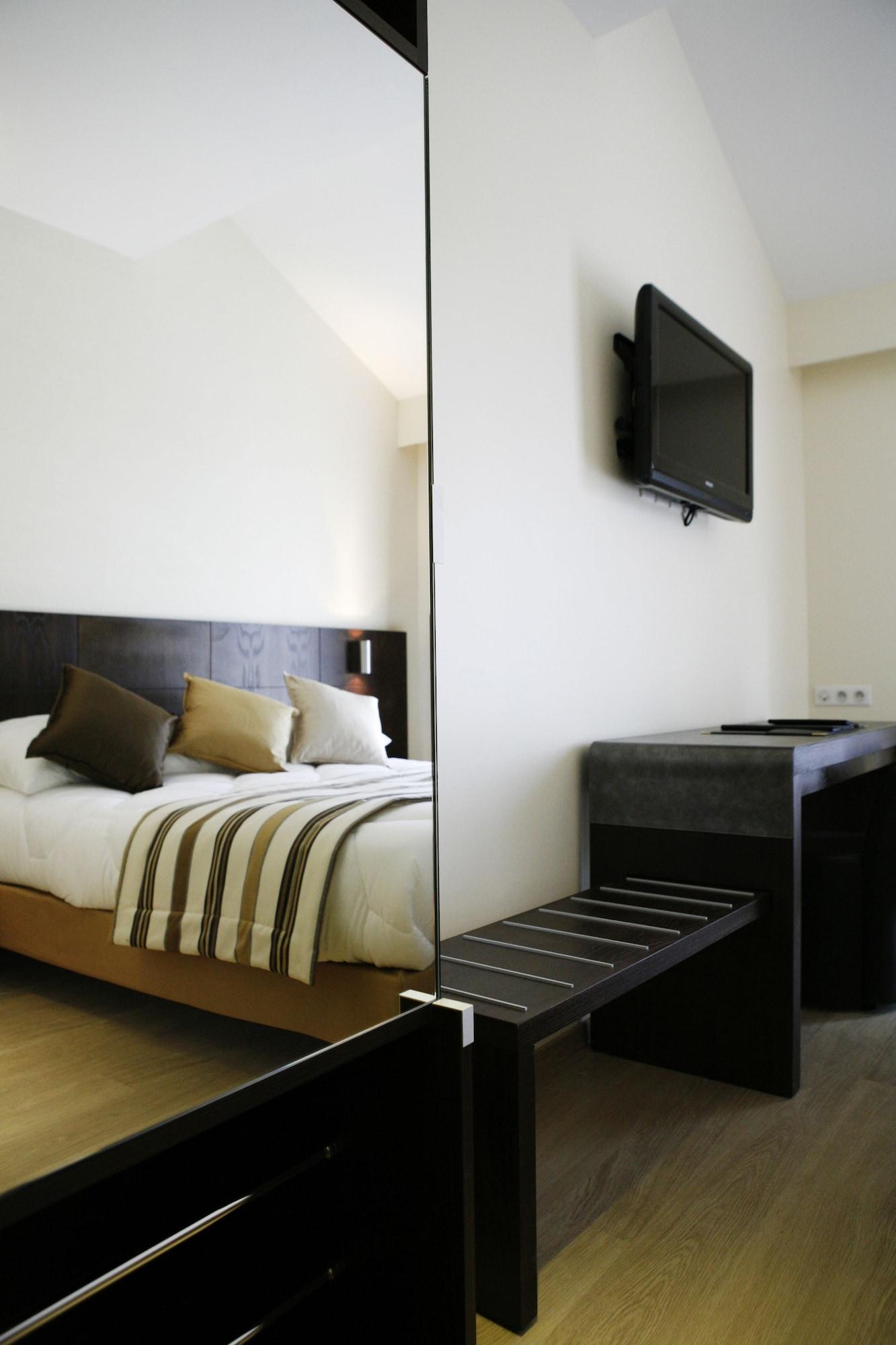 Best Western Plus Hotel Des Francs Суасон Экстерьер фото